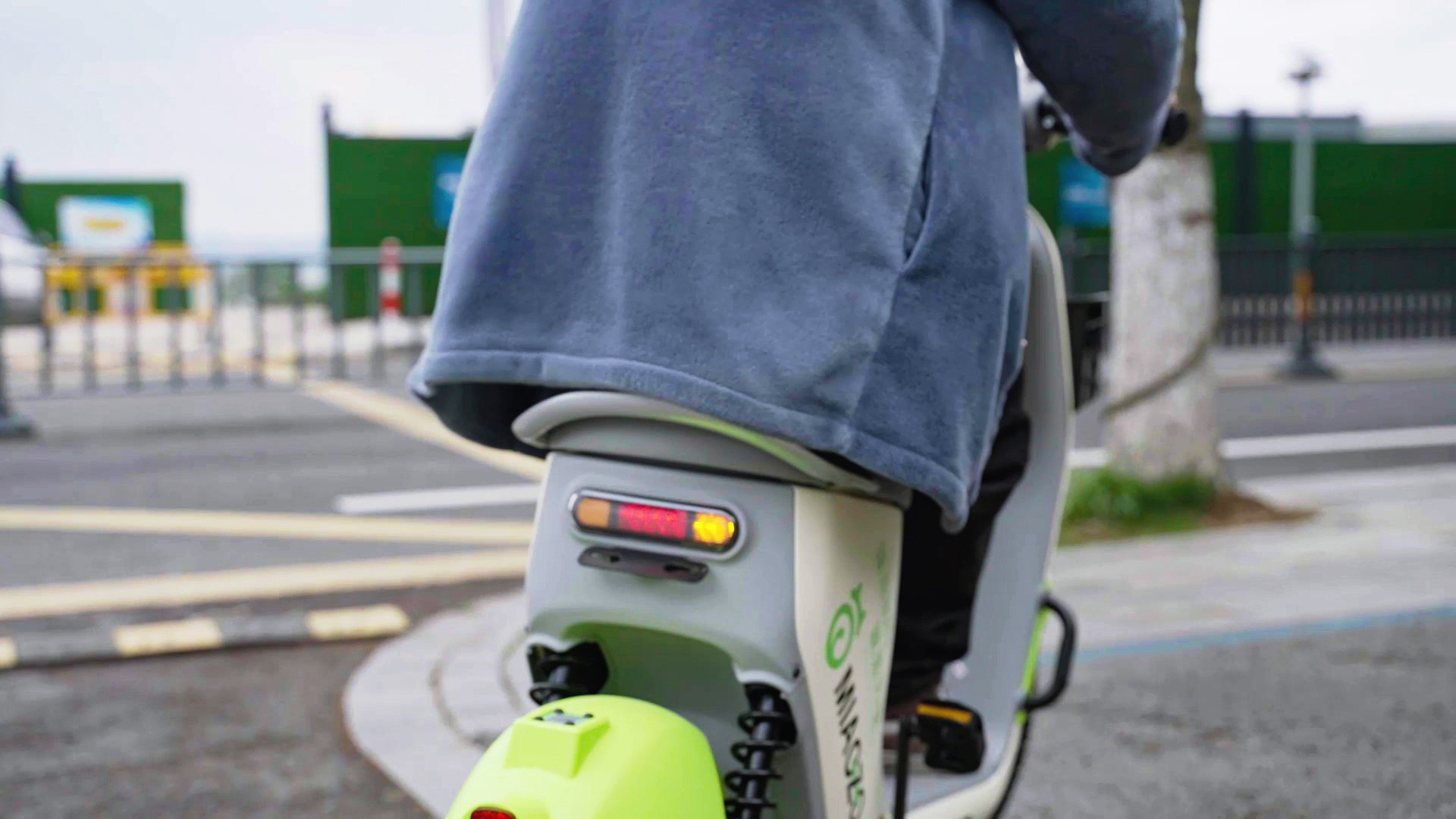 共享電動車打開短途出行新世界